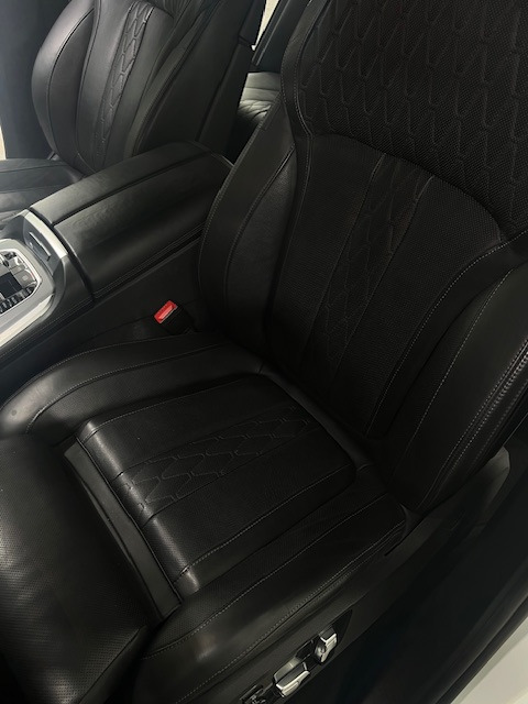Rénovation cuir BMW